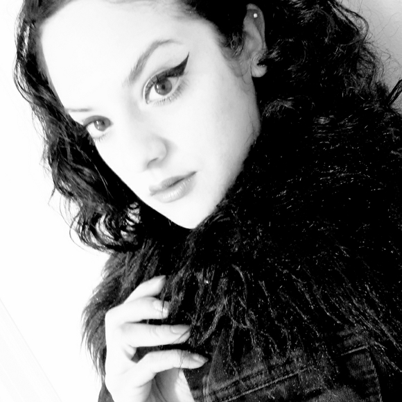 Meet your Posher, Diana - Picture 1 of 1